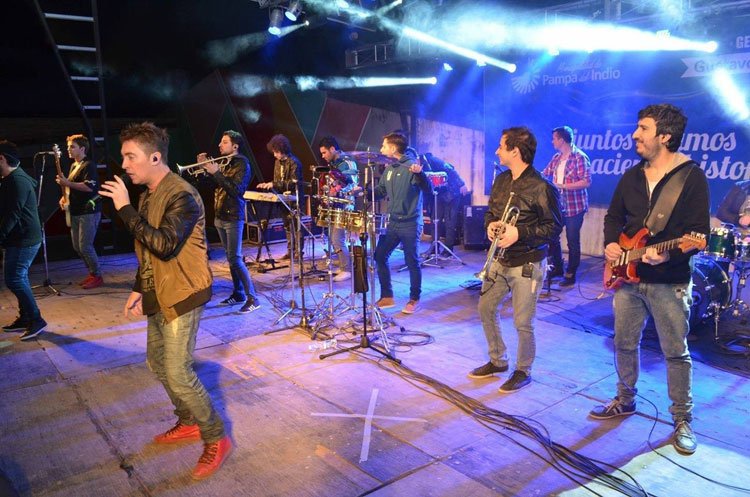 Los Totora en Estudiantina 2015, Pampa del Indio
