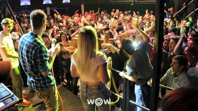 Contratar a Canto para bailar