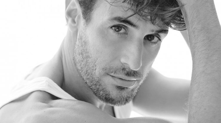 Contratar a Esteban Meloni