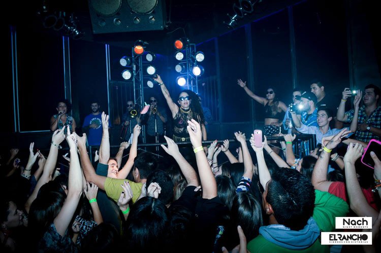 Show de Miss Bolivia en Disco El Rancho, Córdoba