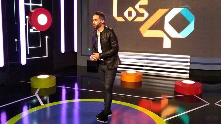 Contratar al Pollo Álvarez