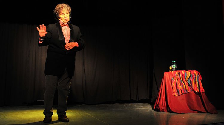 Contratar a Rudy Chernicof