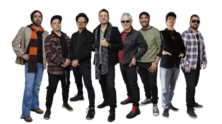 12 Monos