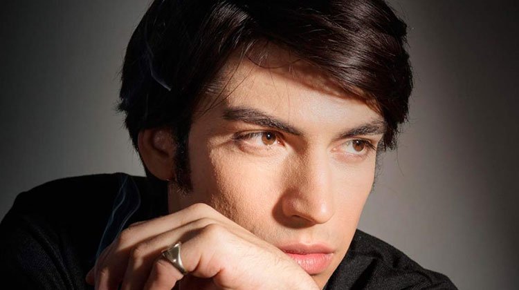 Contrataciones Agustín Sullivan