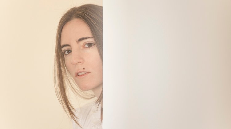 agustina paz contrataciones