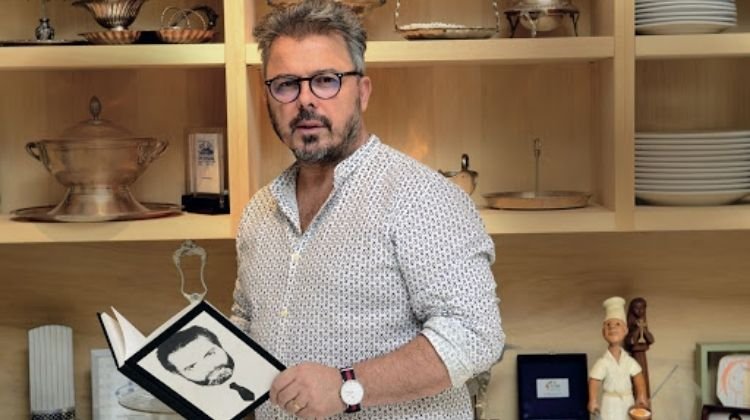 contratar a donato de santis