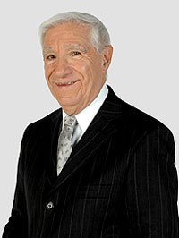 Contratar a Enrique Macaya Marquez