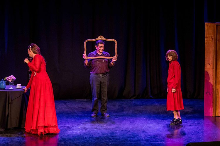 Contratar a Flor de la V y Gladys Florimonte