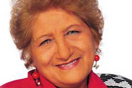 Contratar a Juanita Vera