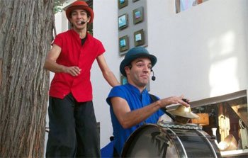 Contratar a La Mar en Coche - Circo Teatro