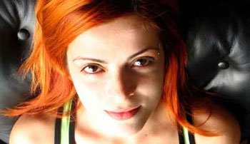 Contratar a Laura Ros Contratar a Laura Ros