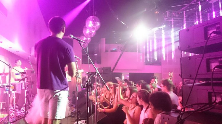 Los Bonnitos en el cumple de 15 de Macarena, Espacio Gea
