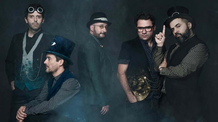Love of Lesbian