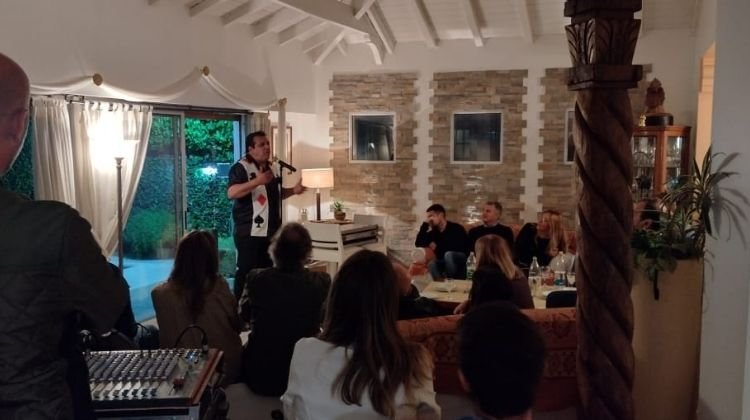 Mago Black en evento social en Villa Devoto