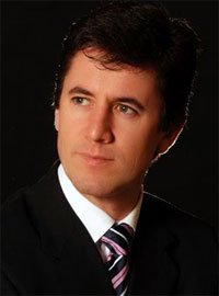 Contratar a Marcelo Iribarne