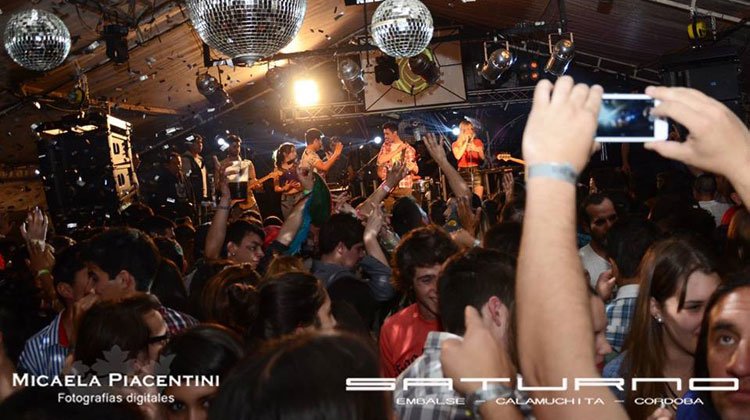 Migrantes en Disco Saturno, Embalse Córdoba