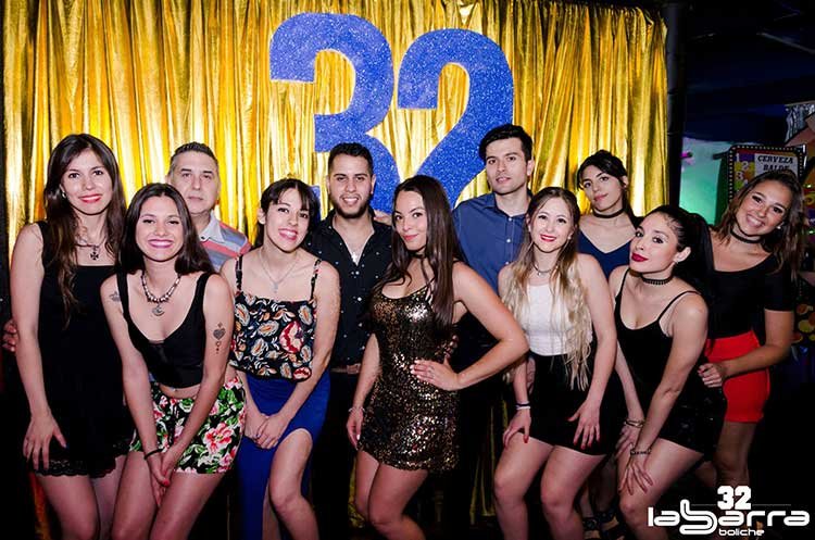 Contratacione Pijama Party