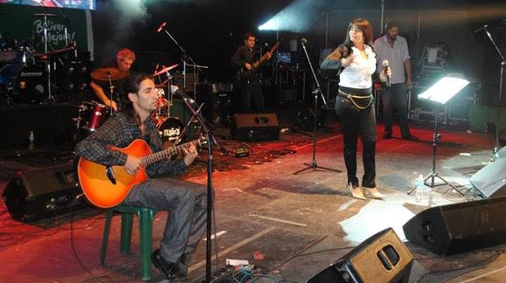 Sandra Santos y La Trova