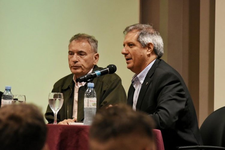 Contratar a Sergio Sinay