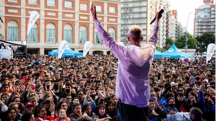 contratar a estani