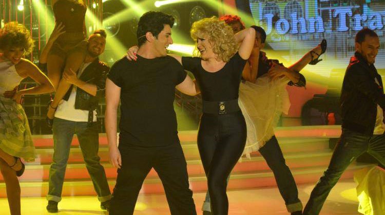 Contratar a Laura Esquivel