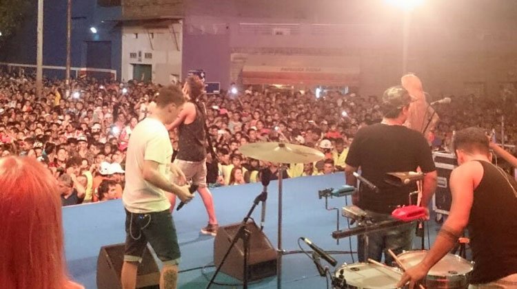 Contratar a Los Totora