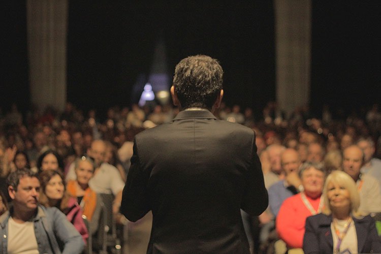 Contratar a Miguel Ángel Cherutti