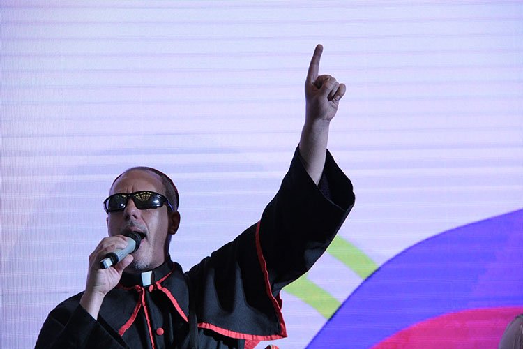 Contratar a yayo