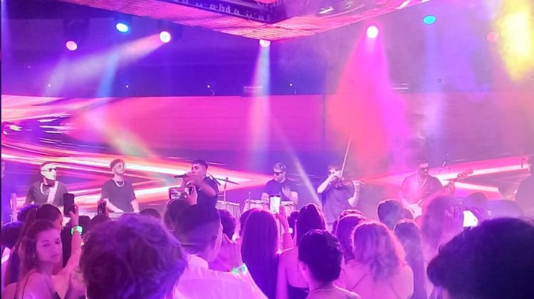 FMK en Alvear Icon