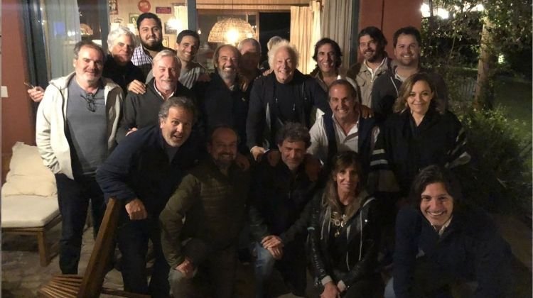 Guillermo Cóppola en reunión de amigos