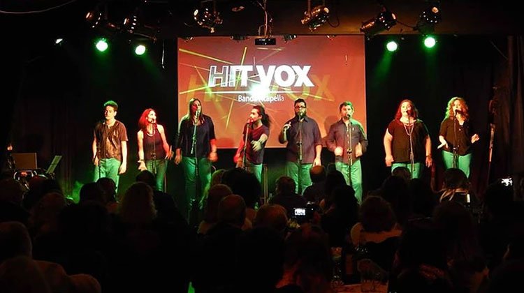 Contratar a Hit Vox