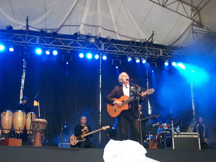 Jairo en las fiestas patronales de Aguilares