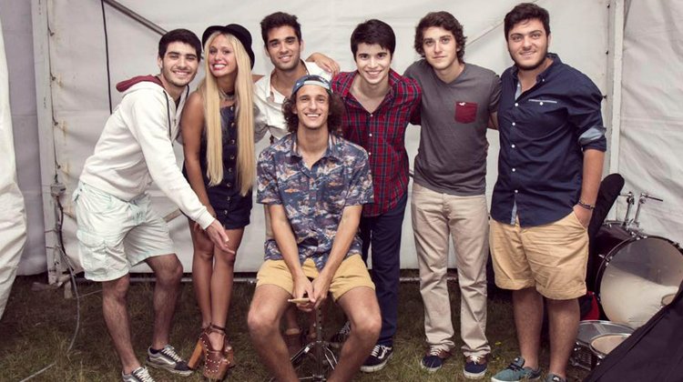 contratar a lola