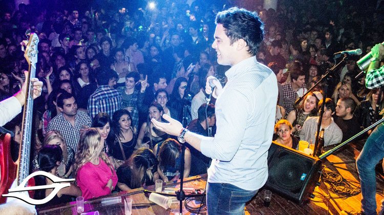 Los Arándanos en la inauguración de Specktra Disco