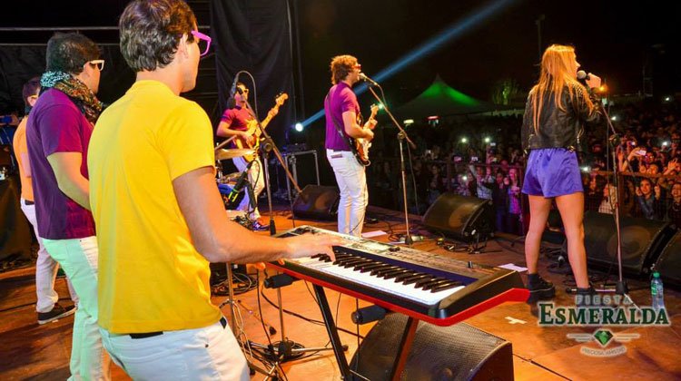 Los Bonnitos y Grupo Play en la Fiesta Esmeralda, Paraná