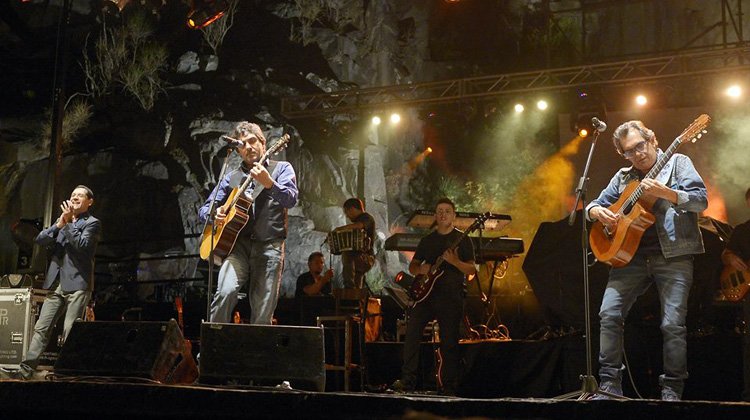 Los Nocheros en la Fiesta Nacional del Automovilismo 2014