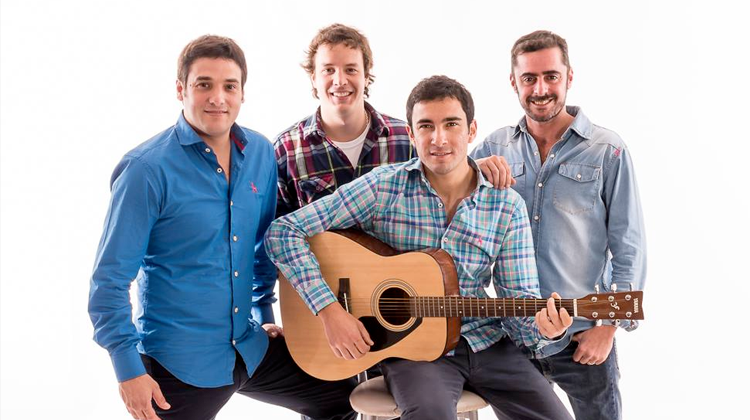 Los Puesteros