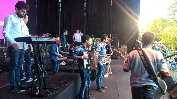 Los Totora Contrataciones