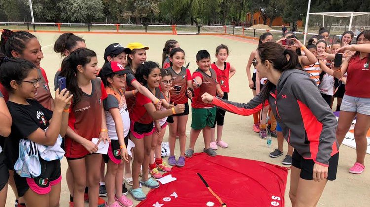 Contratar a Luciana Aymar