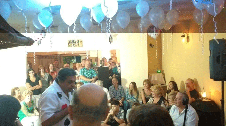 Mago Black en cumple de 70