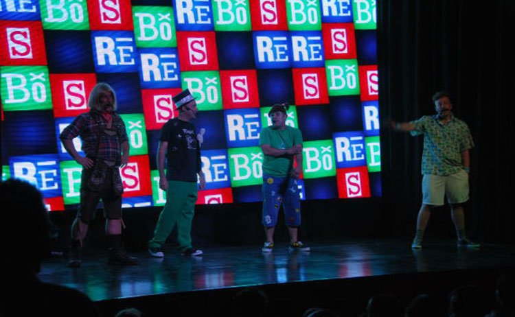 Peligro Sin Codificar arrasó en su debut teatral!