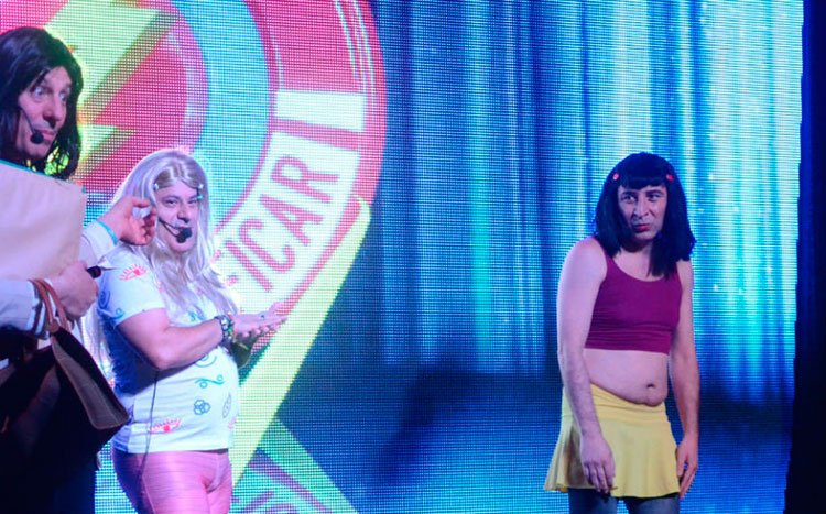 Peligro Sin Codificar arrasó en su debut teatral!