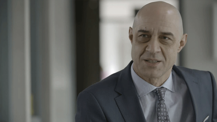 Contratar a Ramiro Blas