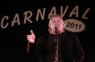 Contratar a Rubén Mattos