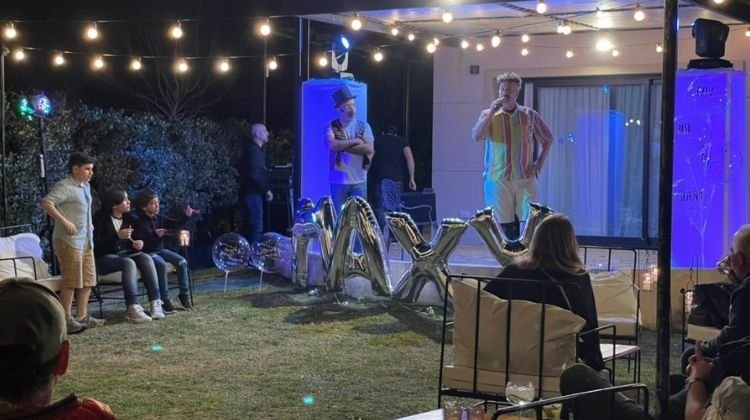 Yayo y Rebo Mago en evento social en Escobar